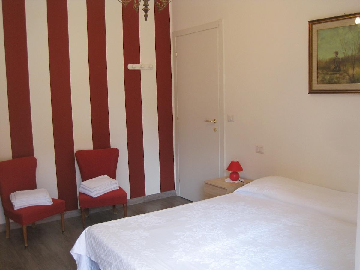 Bed And Breakfast Lo Scrigno Polinago Стая снимка